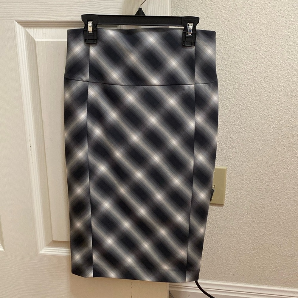 Express Black and Gray Patterned Pencil Skirt